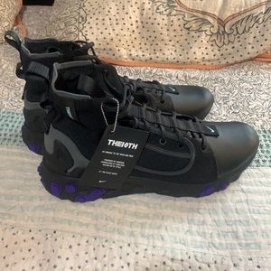 NIKE REACT IANGA TRIPLE BLACK AND PURPLE